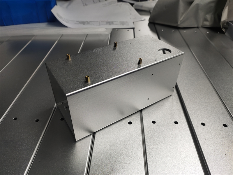 粉色网站免费看电源保护金属壳CNC加工