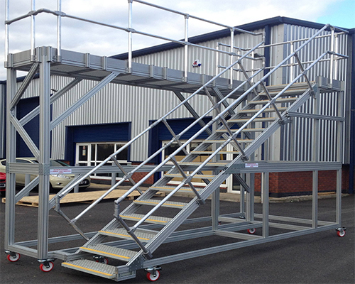 粉色网站免费看登高梯