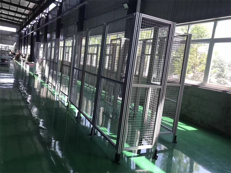 工业安全围栏框架粉色网站免费看