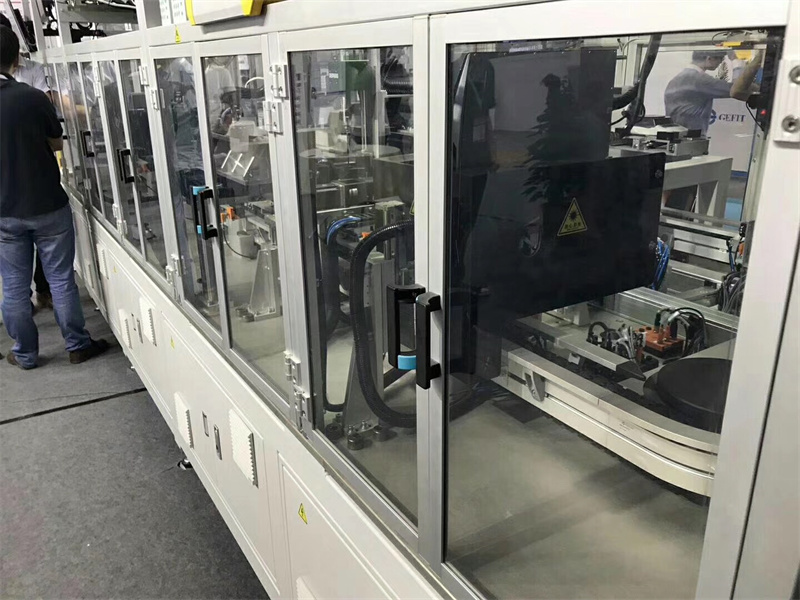 粉色网站免费看机械设备防护罩