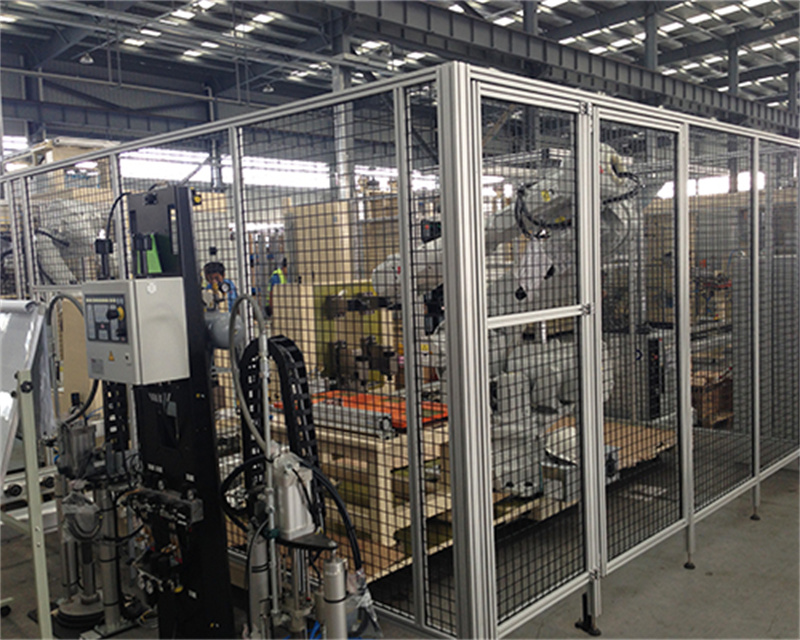 机器人粉色网站免费看围栏